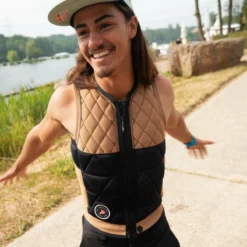 Gilet D'impact Follow Néoprène Doca Mustard -Wakeboarder Soldes Magasin gilet d impact follow neoprene doca mustard 2